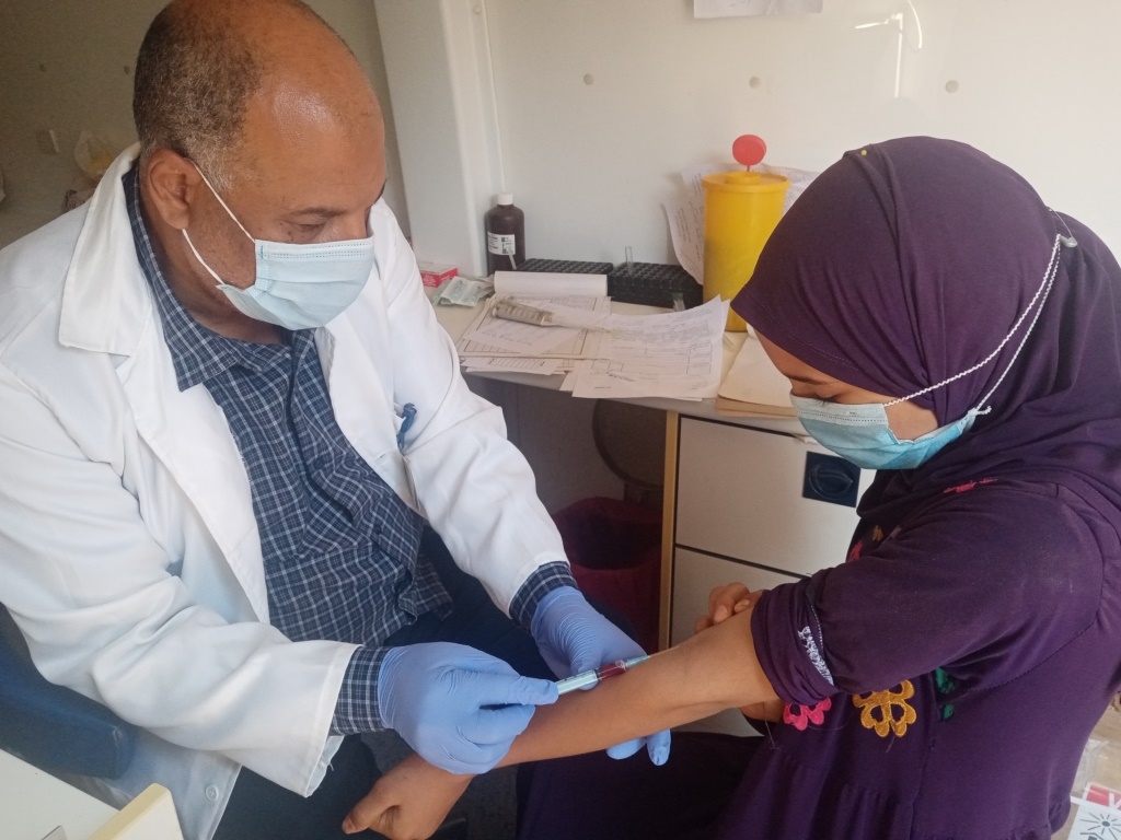 الكشف وتوفير العلاج لـ 1500 مواطنًا بالمجان فى قافلة طبية ببنى سويف 19 - جريدة المساء