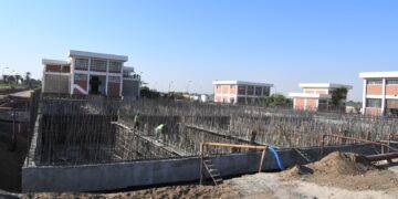 محافظ قنا يتفقد مشروع توسعات محطة مياه "النجمة والحمران" بأبوتشت 1 - جريدة المساء