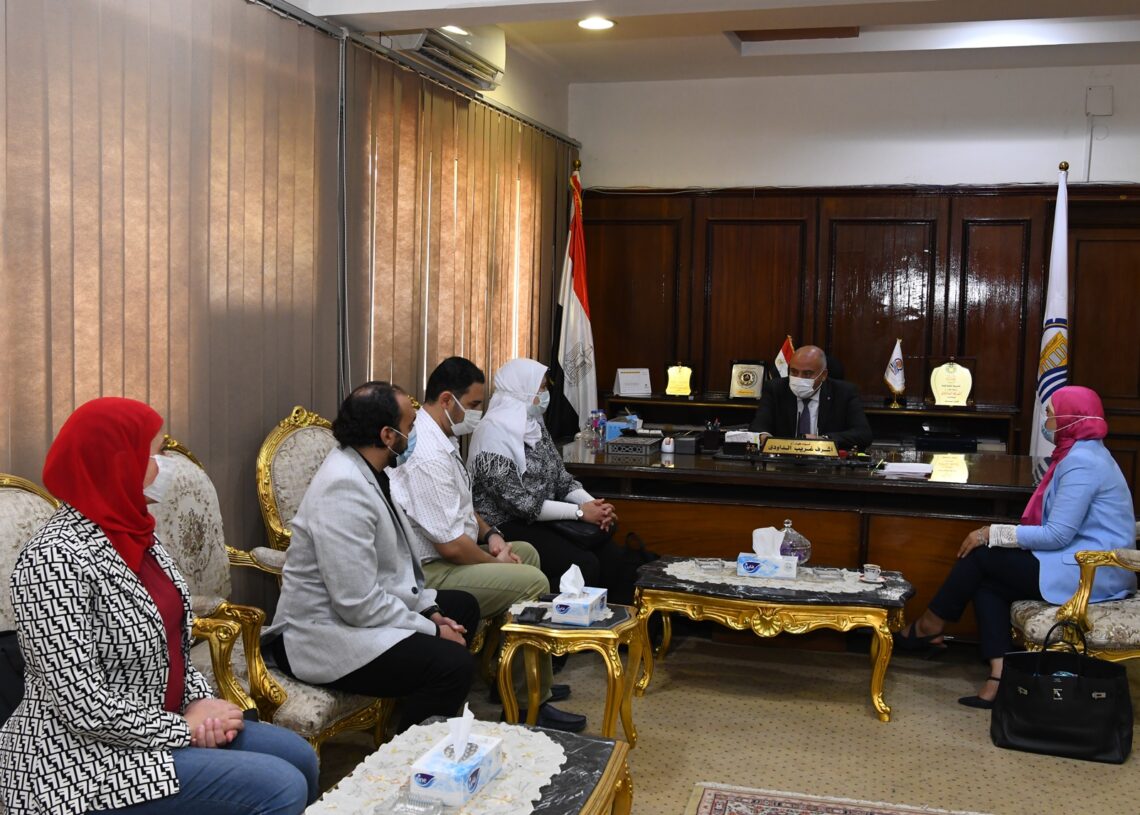 محافظ قنا يستعرض معدلات تنفيذ مشروعات برنامج التنمية المحلية بصعيد مصر 20 - جريدة المساء محافظ قنا يستعرض معدلات تنفيذ مشروعات برنامج التنمية المحلية بصعيد مصر 19 - جريدة المساء