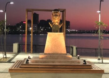 محافظ دمياط تتابع أعمال تطوير كورنيش النيل وحديقة بنت الشاطئ .. صور 32 - جريدة المساء