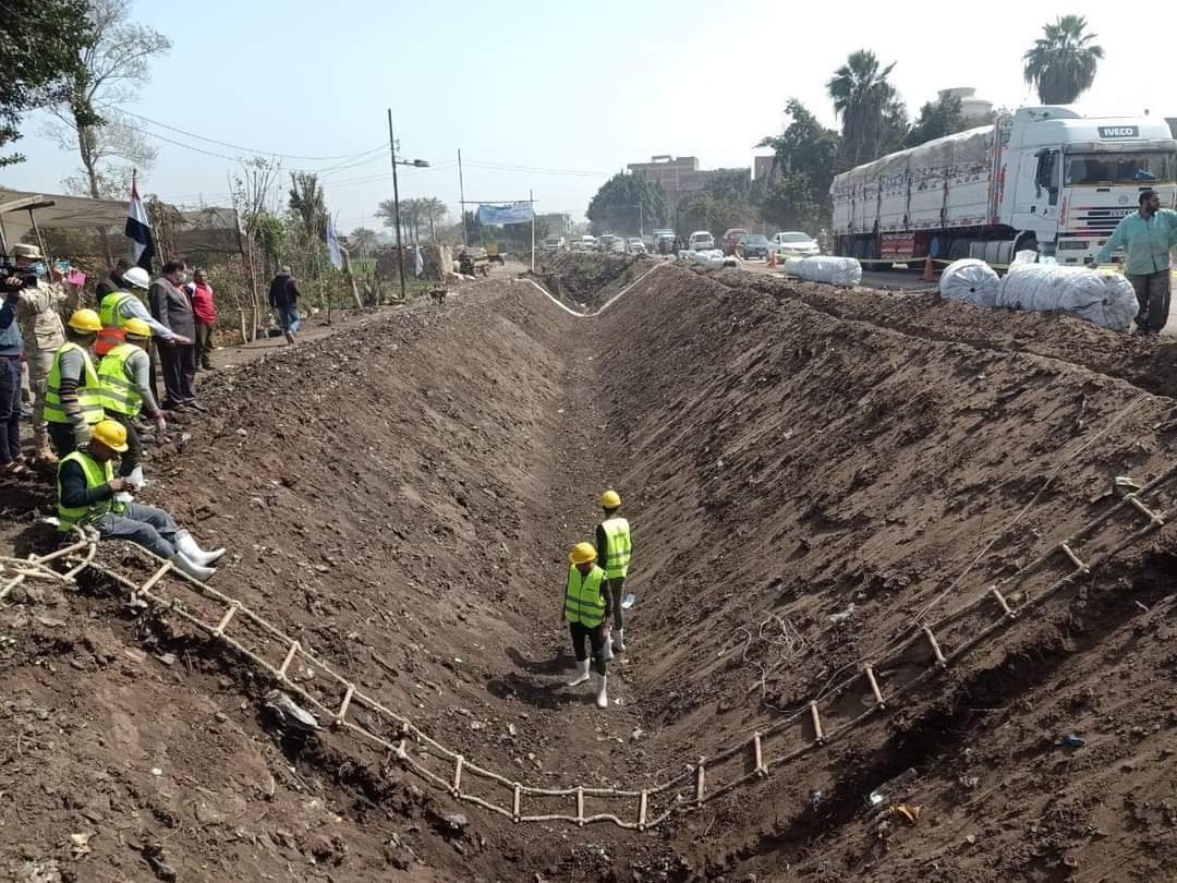 الانتهاء من تبطين 10 كم بالترع المطروحة بحياة كريمة .. بالقليوبية 19 - جريدة المساء