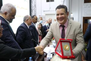 بالصور .. تكريم الأطباء المثاليين بالأقصر 24 - جريدة المساء