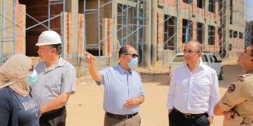 "شعلان" يتفقد إنشاءات الجامعة الأهلية بالزقازيق 1 - جريدة المساء