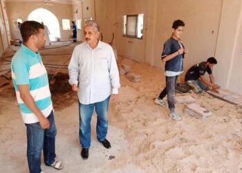 رئيس مدينة سيوة يتفقد مشروعات الواحة 25 - جريدة المساء