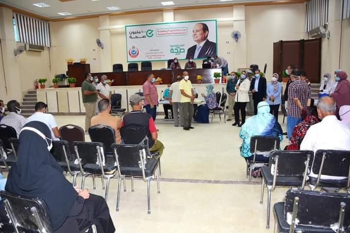 نائب محافظ الوادي الجديد تشهد تطعيم العاملين بالمصالح الحكومية بلقاح "كورونا" 27 - جريدة المساء