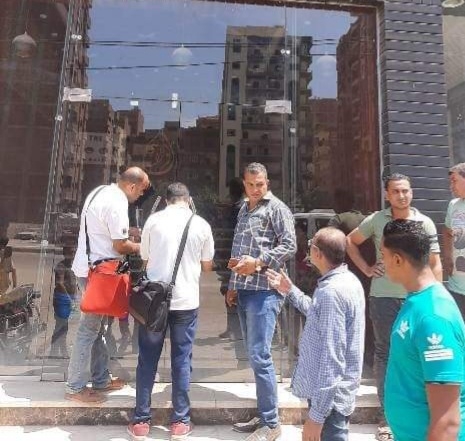 بالصور .. غلق مطعم شهير بالشرقية وإحالة صاحبه للنيابة العامة 18 - جريدة المساء بالصور .. غلق مطعم شهير بالشرقية وإحالة صاحبه للنيابة العامة 17 - جريدة المساء