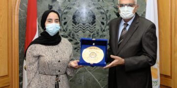 جامعة المنصورة تكرم الأولى علمى علوم على مستوى الجمهورية فى الثانوية العامة وتقدم لها منحة دراسة مجانية  1 - جريدة المساء