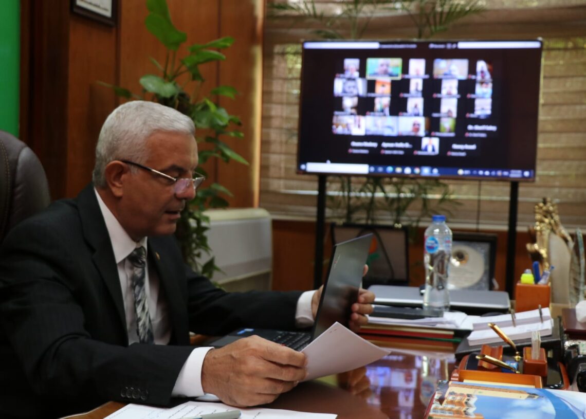 رئيس جامعة المنوفية: بدء الدراسة بكليتى الأسنان والذكاء الاصطناعى وتحويل الكتاب الجامعى ل" الكترونى" .. هذا العام 19 - جريدة المساء رئيس جامعة المنوفية: بدء الدراسة بكليتى الأسنان والذكاء الاصطناعى وتحويل الكتاب الجامعى ل" الكترونى" .. هذا العام 18 - جريدة المساء