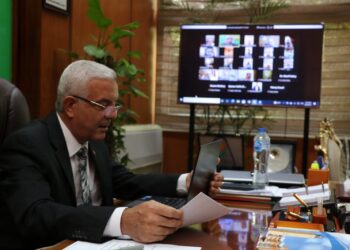 رئيس جامعة المنوفية: بدء الدراسة بكليتى الأسنان والذكاء الاصطناعى وتحويل الكتاب الجامعى ل" الكترونى" .. هذا العام 19 - جريدة المساء