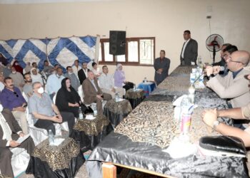 محافظ بني سويف يستعرض الموقف التنفيذى لمشروعات "حياة كريمة" 33 - جريدة المساء