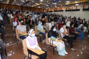 بالصور .. محافظ مطروح يكرم أوائل الشهادات العامة والمتميزين من الطلاب 26 - جريدة المساء