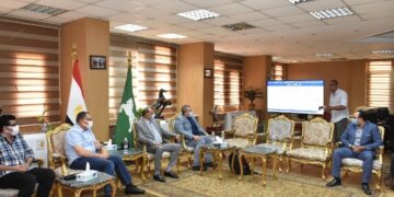 محافظ الشرقية يُشيد بمنظومة كاميرات المراقبة لإحكام السيطرة على الشوارع والميادين العامة 1 - جريدة المساء