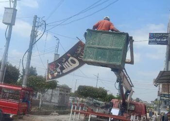 حملات لإزالة الإعلانات والملصقات المخالفة بالشرقية  21 - جريدة المساء
