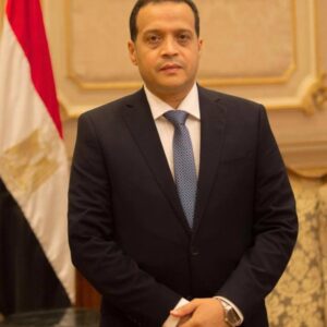 أشرف صبحى يكرم مركز شباب "الساحة" بسوهاج كأفضل مركز على مستوى الجمهورية 21 - جريدة المساء