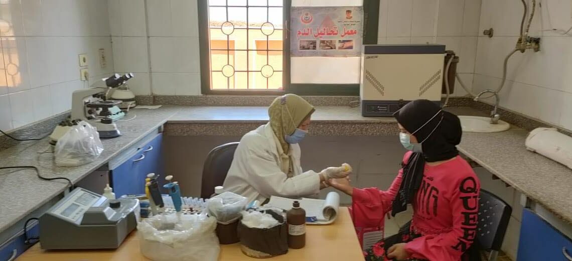 "صحة المنيا" تقدم الخدمات الطبية والعلاجية لـ 1536 مواطنا بالمجان بقرية "شيبة" 17 - جريدة المساء