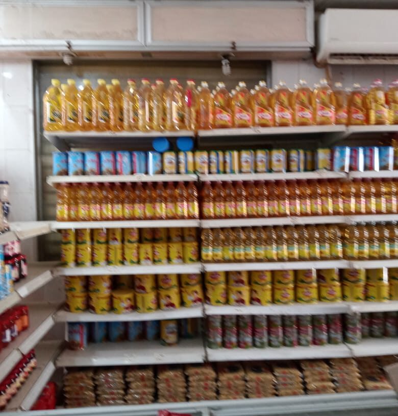 محافظ الإسكندرية يؤكد على توافر كافة السلع الأساسية بالمجمعات الاستهلاكية 27 - جريدة المساء