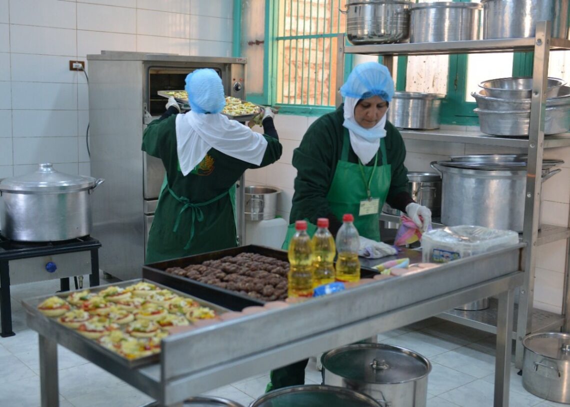 بنك الطعام المصري" يفوز بالمنحة السنوية لـمؤسسة "بل" العالمية للمسؤولية المجتمعية لتغذية أطفال المدارس 19 - جريدة المساء