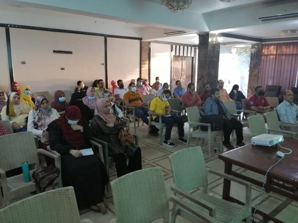 ندوة بطب سوهاح تناقش "النزلات المعوية لدى الأطفال" 19 - جريدة المساء