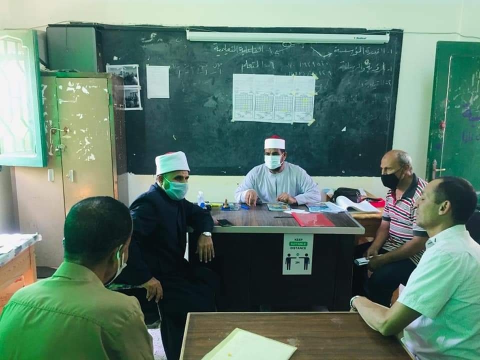 رئيس المنطقة الأزهرية بالبحر الأحمر يتفقد مركز تصحيح القراءات بالغردقة 27 - جريدة المساء