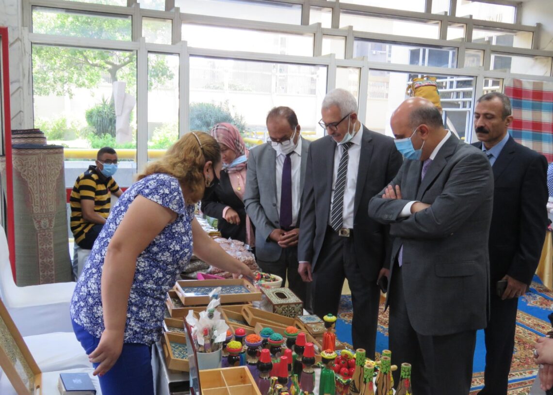 وزير المالية: «الحرف اليدوية».. نافذة جيدة لتسويق المنتجات التراثية 19 - جريدة المساء