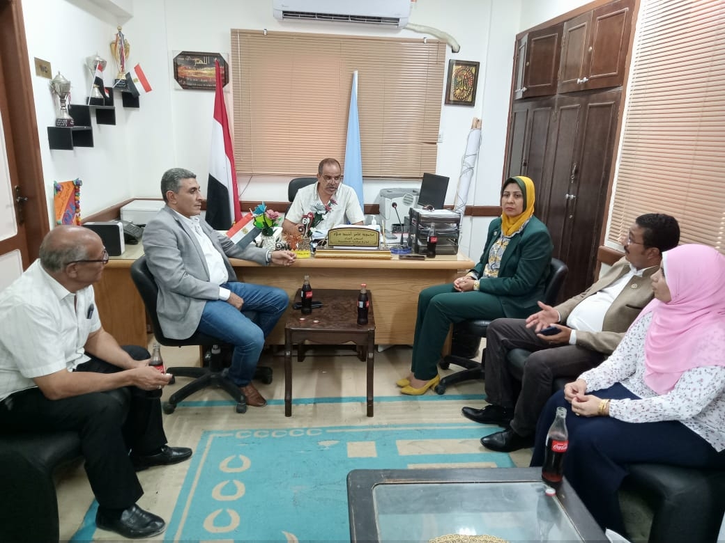 بالصور.. وكيل وزارة المالية بالبحر الأحمر يتفقد الوحدات الحسابية بسفاجا 17 - جريدة المساء