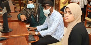 معامل التنسيق الإلكتروني بجامعة جنوب الوادي تستقبل طلاب المرحلة الأولى 2 - جريدة المساء معامل التنسيق الإلكتروني بجامعة جنوب الوادي تستقبل طلاب المرحلة الأولى 1 - جريدة المساء