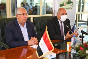 وزير الزراعة فى مؤتمر بقنا: الري بالتنقيط يساهم في ترشيد المياه وزيادة الإنتاجية وخفض تكاليف التقاوى والأسمدة 20 - جريدة المساء