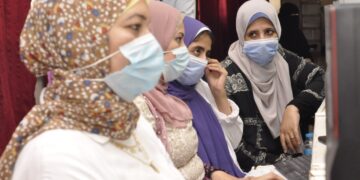 طلاب المرحلة الأولى يتوافدون على معامل التنسيق بجامعة المنيا لتسجيل رغباتهم 2 - جريدة المساء طلاب المرحلة الأولى يتوافدون على معامل التنسيق بجامعة المنيا لتسجيل رغباتهم 1 - جريدة المساء