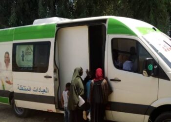 علاج ٩٣٠ مواطنًا بالمجان فى قافلة طبية بـ "بئر عنبر" 23 - جريدة المساء