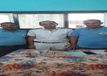 امانة مسعف و سائق ..اعادا نصف مليون جنيه لمصاب فى حادث بقنا 32 - جريدة المساء