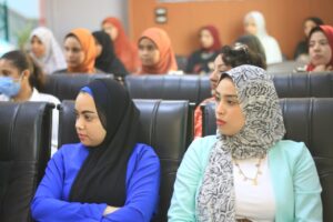 بالصور .. جامعة جنوب الوادى تنظيم لقاءً توعويًا بمحو الأمية مع طلاب الجامعة بالأقصر 31 - جريدة المساء