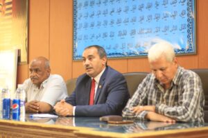 بالصور .. جامعة جنوب الوادى تنظيم لقاءً توعويًا بمحو الأمية مع طلاب الجامعة بالأقصر 35 - جريدة المساء