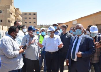 محافظ المنيا يتابع تلقى لقاح كورونا بمركز شباب عطف حيدر بالعدوة، 21 - جريدة المساء
