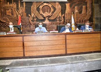 محافظ الغربية يترأس الاجتماع الدوري لحياة كريمة مع الشركات والجهات المنفذة 23 - جريدة المساء