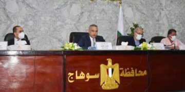 " الفقي " يسلم عقد لمنح مشروعات بقيمة مليون جنيه لدعم أصحاب المشروعات الصغيرة والمتوسطة والمتناهية الصغر .. 2 - جريدة المساء " الفقي " يسلم عقد لمنح مشروعات بقيمة مليون جنيه لدعم أصحاب المشروعات الصغيرة والمتوسطة والمتناهية الصغر .. 1 - جريدة المساء