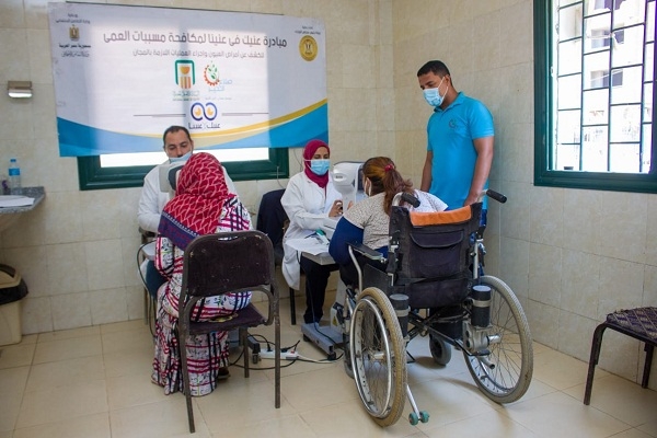 صناع الخير والبنك الأهلي ينظمان قافلة طبية للكشف على الأشخاص ذوى الإعاقة بالفيوم 19 - جريدة المساء