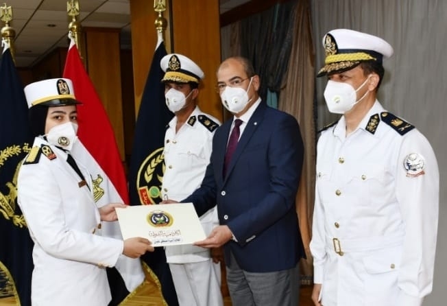 الداخلية تكرم طالبة بكلية الشرطة لحصولها على المركز الثالث فى مسابقة الطالبة المثالية بمهرجان "إبداع"  16 - جريدة المساء