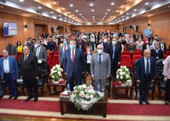 وزير القوى العاملة ومحافظ بورسعيد يوزعان عقود عمل  لعدد ٧٥ من ذوى الهمم 24 - جريدة المساء