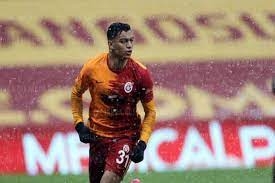 مصطفى محمد في مباراة مصر وانجولا 23 - جريدة المساء