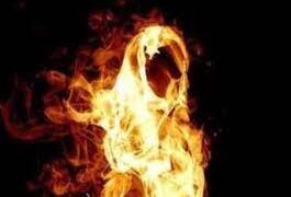 أب يشعل النار في زوجتة وابنتيه أثناء نومهم في بني سويف 1 - جريدة المساء