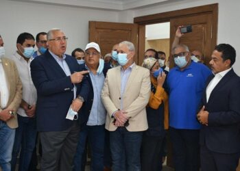 وزير الزراعة ومحافظ الأقصر يتفقدان مركز الاقصر للابتكار ونقل المعرفة بالتعاون مع برنامج الغذاء العالمي 26 - جريدة المساء