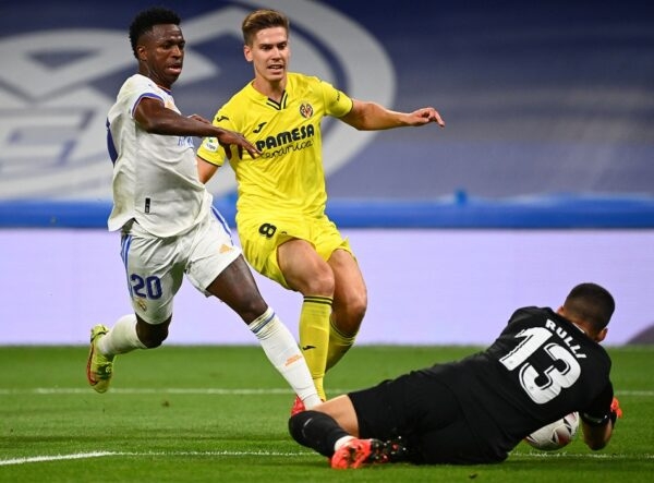 ريال مدريد فى صدارة "الليجا" رغم التعادل السلبى مع فياريال 20 - جريدة المساء ريال مدريد فى صدارة "الليجا" رغم التعادل السلبى مع فياريال 19 - جريدة المساء