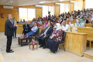 رئيس جامعة جنوب الوادى للطلاب الجدد بكلية الطب: الانتماء للوطن ركيزة أساسية لتحقيق النجاحات الشخصية 24 - جريدة المساء