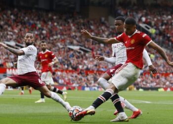 أستون فيلا يفجر مفاجأة في البريميرليج على حساب مانشستر يونايتد 28 - جريدة المساء