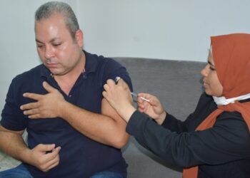 تطعيم جميع العاملين بشركة مياه الشرب في المنيا بلقاح كورونا 23 - جريدة المساء