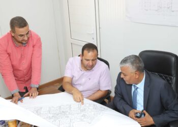 رئيس جامعة جنوب الوادي ومساعد وزير التعليم العالي يتفقدان منشآت الجامعة الأهلية 31 - جريدة المساء