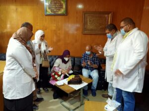 وكيل صحة الشرقية يكرم مدير مستشفي "فاقوس" ويحتفي بتعافى صيدلانية من "السرطان" 24 - جريدة المساء