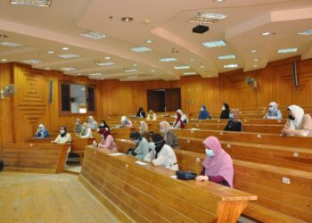 التوسع في مراكز اللقاح لتطعيم المعلمين وطلاب الجامعة بالمنوفية 26 - جريدة المساء