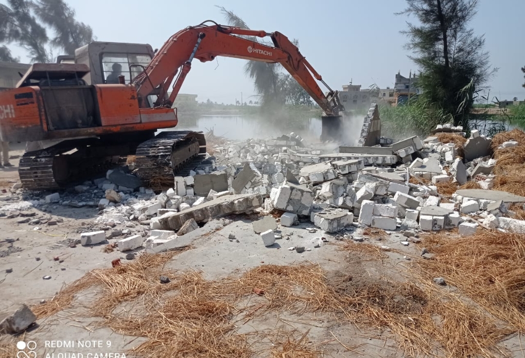 إزالة 17حالة تعدى على حرم مصرف بحر البقر فى منطقة حوض الحجايزه جنوب بورسعيد 20 - جريدة المساء إزالة 17حالة تعدى على حرم مصرف بحر البقر فى منطقة حوض الحجايزه جنوب بورسعيد 19 - جريدة المساء