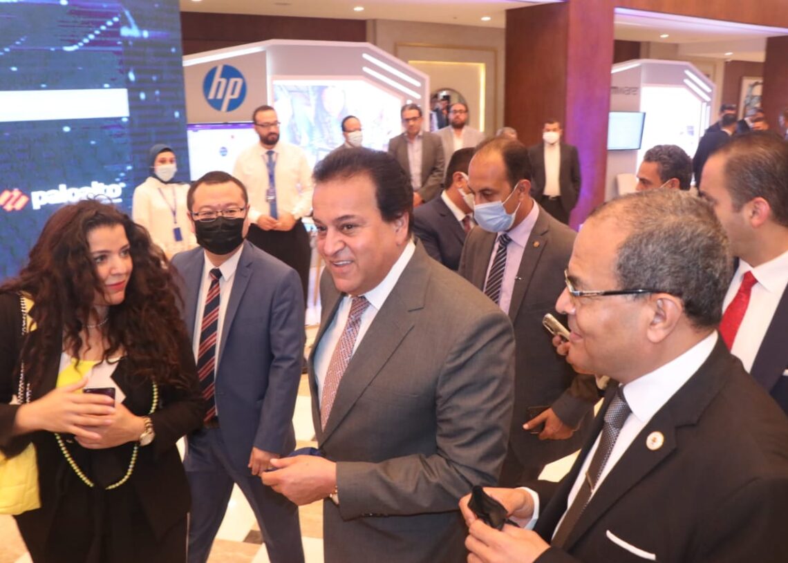 جامعة سوهاج تشارك في ملتقى التعليم العالي والبحث العلمي للتحول الرقمي 18 - جريدة المساء